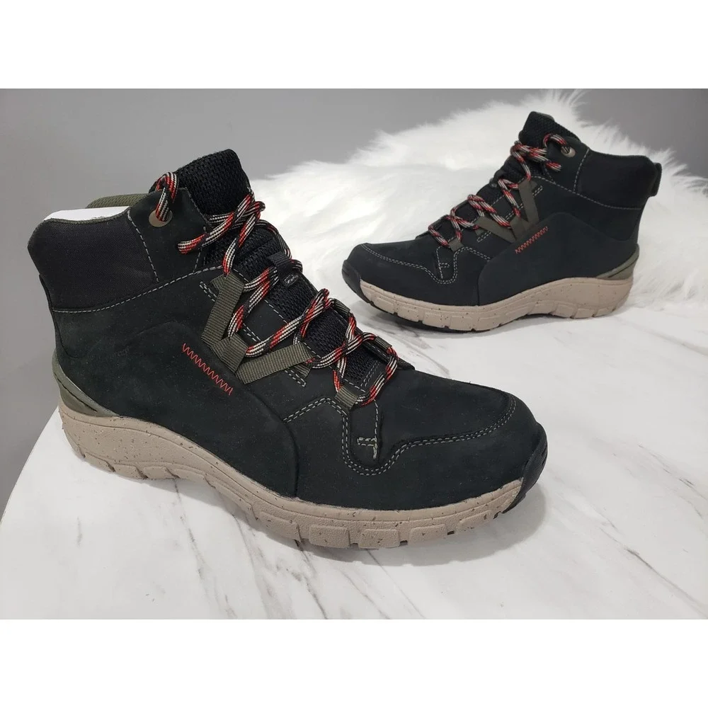 NEW NO BOX 7 WIDE Clarks Hiking Boots Wave Summit AP Waterproof Comfort Women's